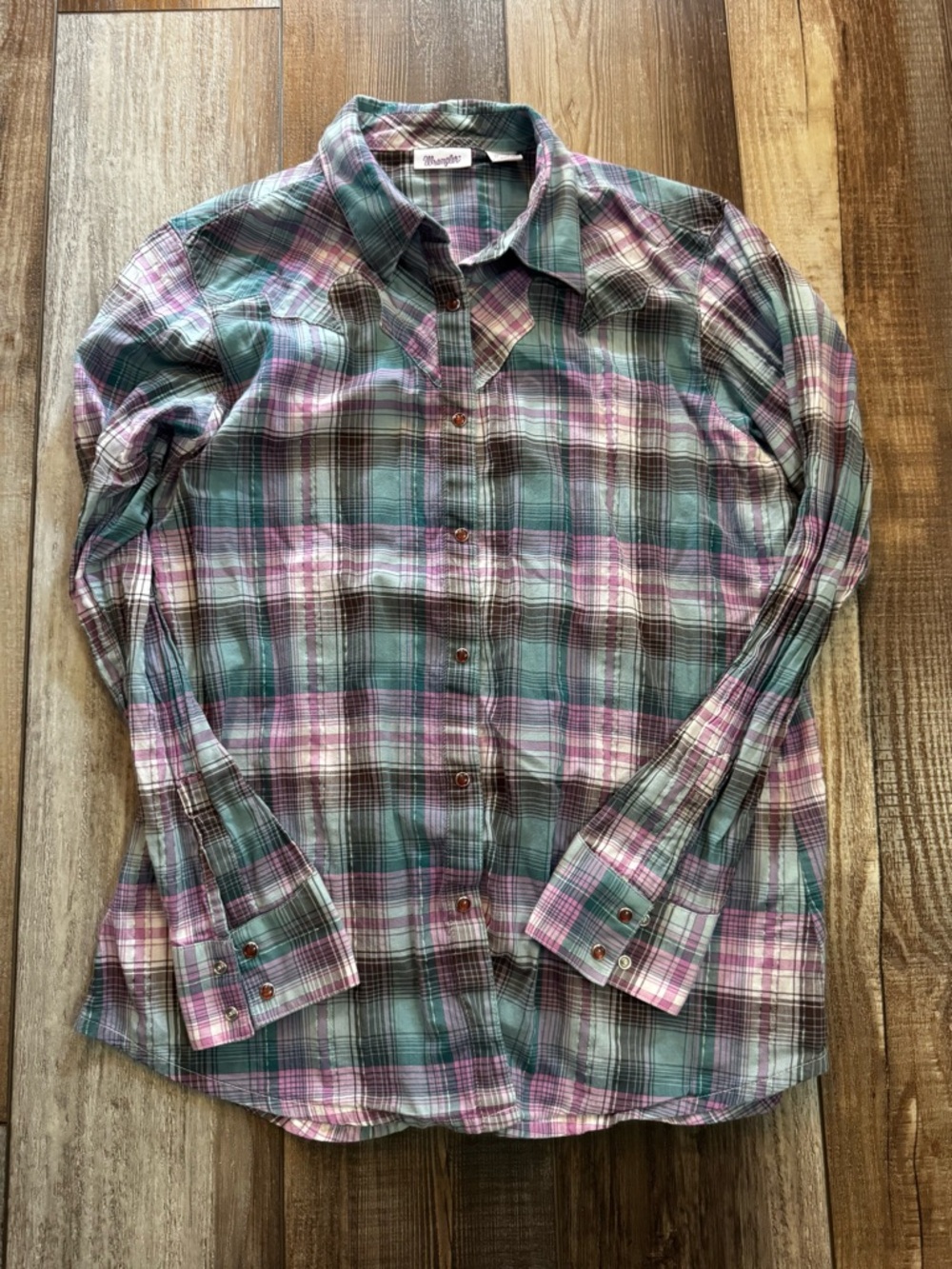 Wrangler Women’s Plaid Shirt in Teal & Pink
